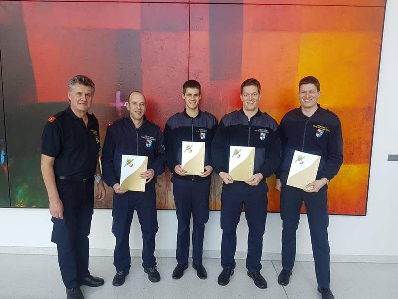 Funkleistungsabzeichen in Gold